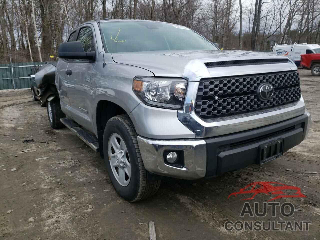 TOYOTA TUNDRA 2018 - 5TFUY5F17JX776416