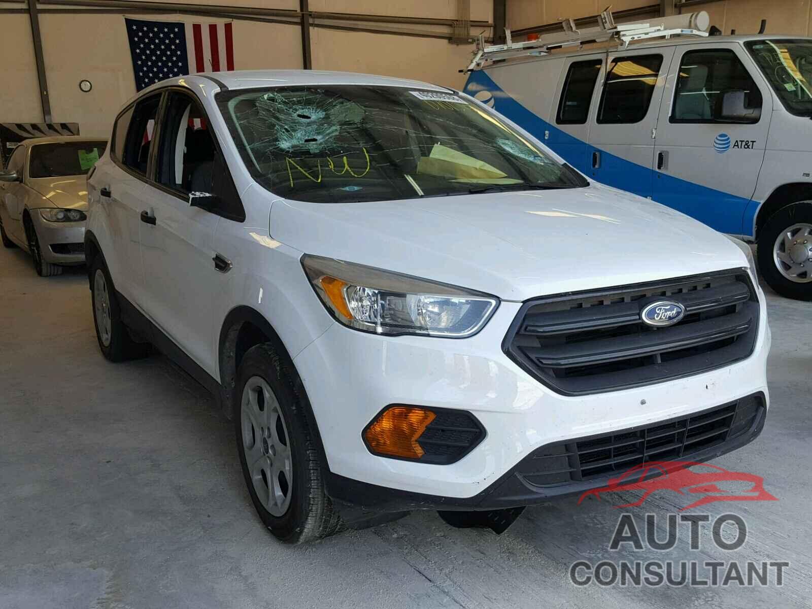 FORD ESCAPE 2017 - 1FMCU0F74HUD10125
