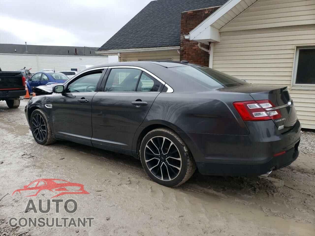 FORD TAURUS 2018 - 1FAHP2E8XJG135543