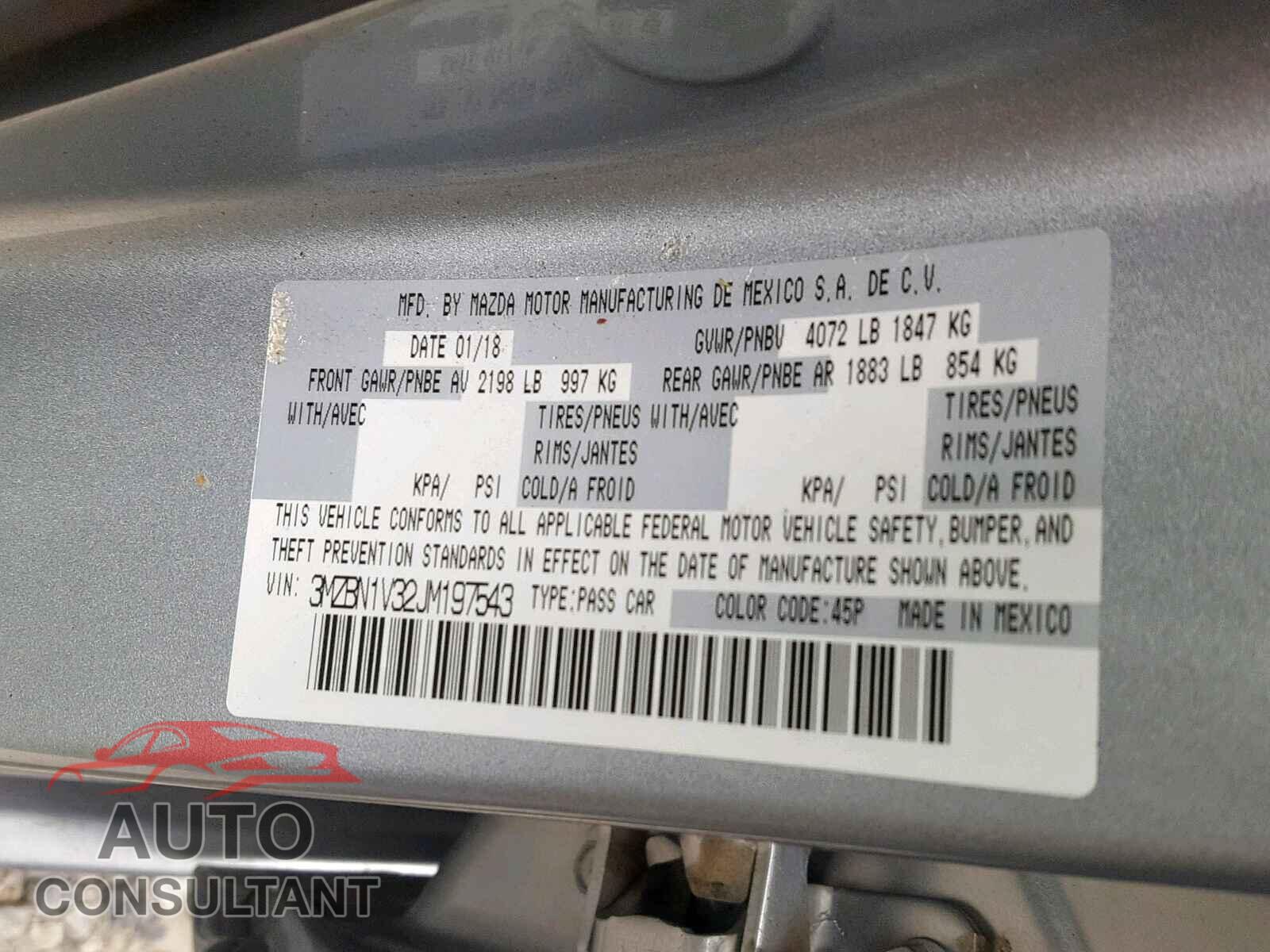 MAZDA 3 2018 - 3MZBN1V32JM197543