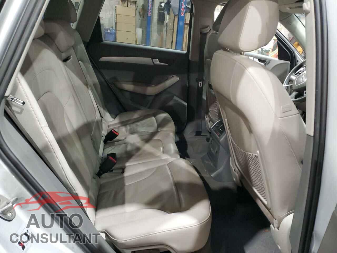 AUDI Q5 2012 - WA1VFCFP2CA100491