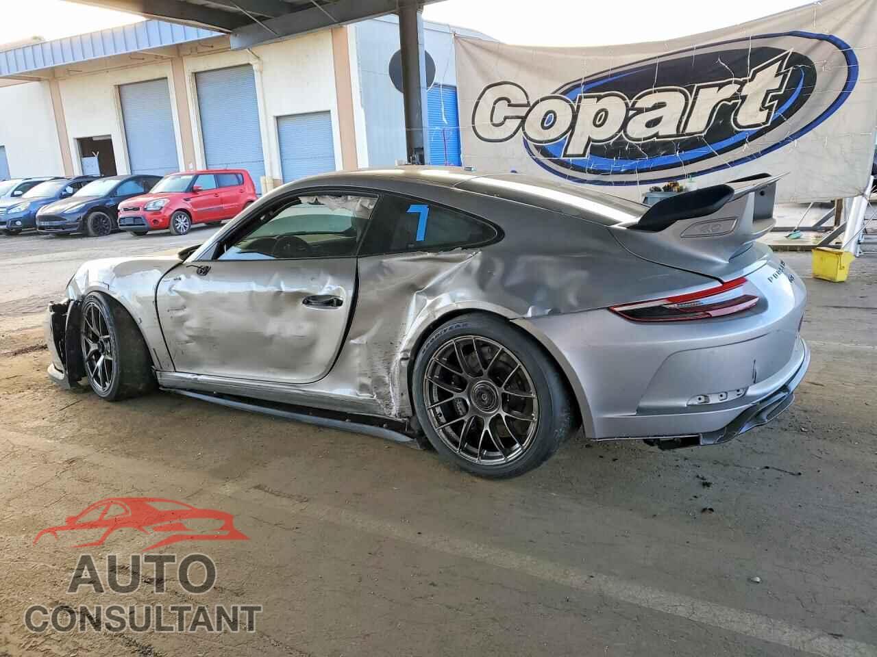 PORSCHE 911 2018 - WP0AC2A93JS175918