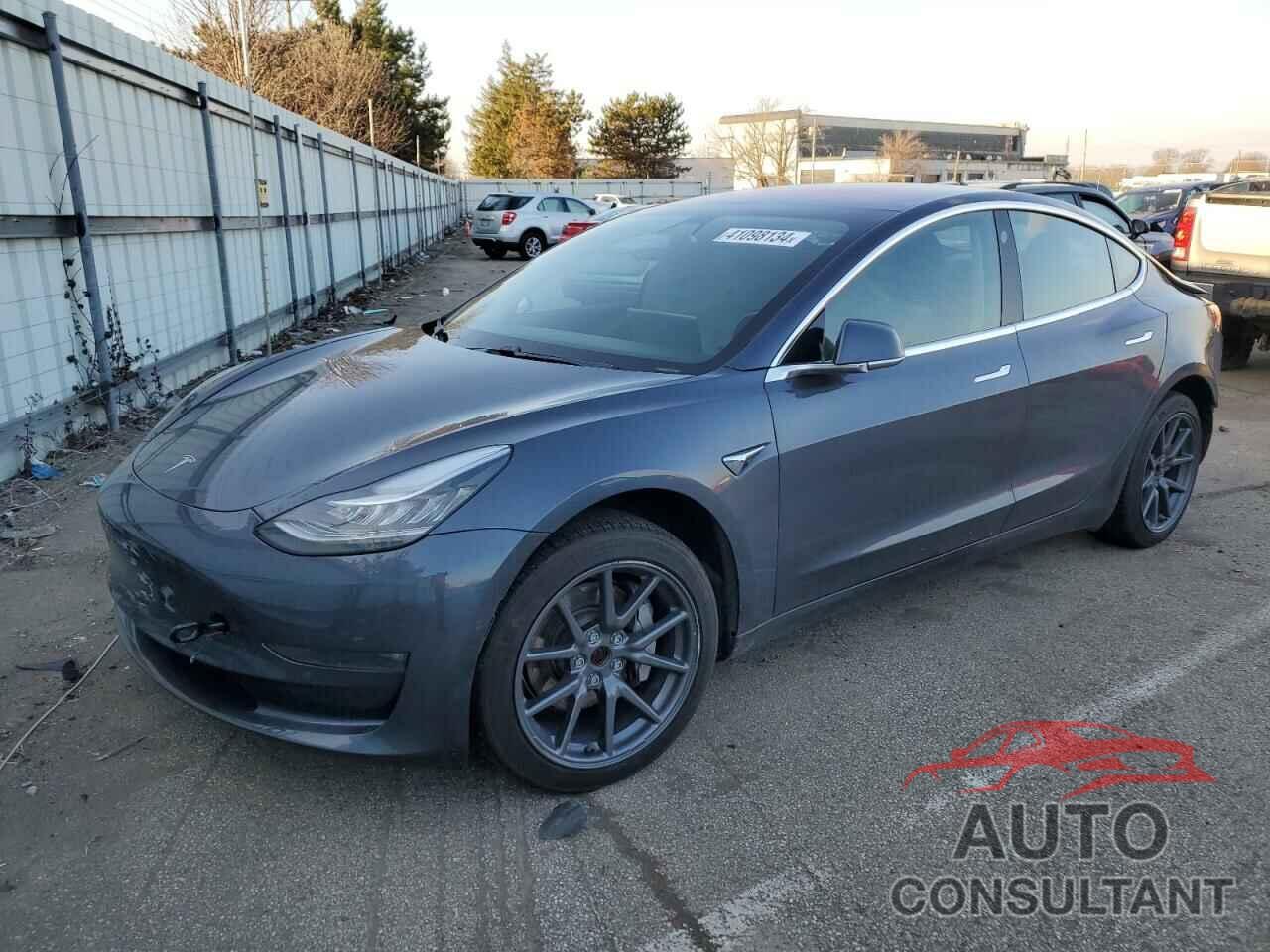 TESLA MODEL 3 2018 - 5YJ3E1EA7JF019038