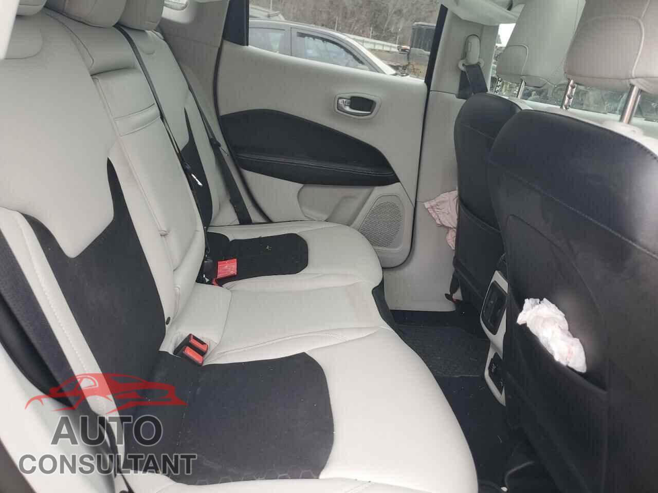 JEEP COMPASS 2017 - 3C4NJDBB5HT665449