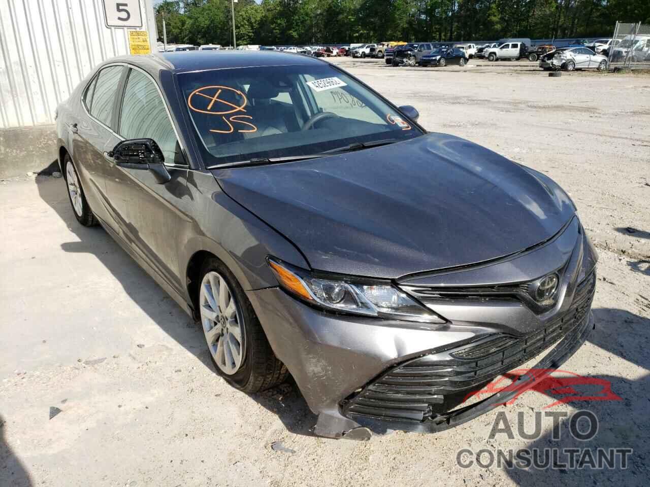 TOYOTA CAMRY 2018 - 4T1B11HK6JU550200