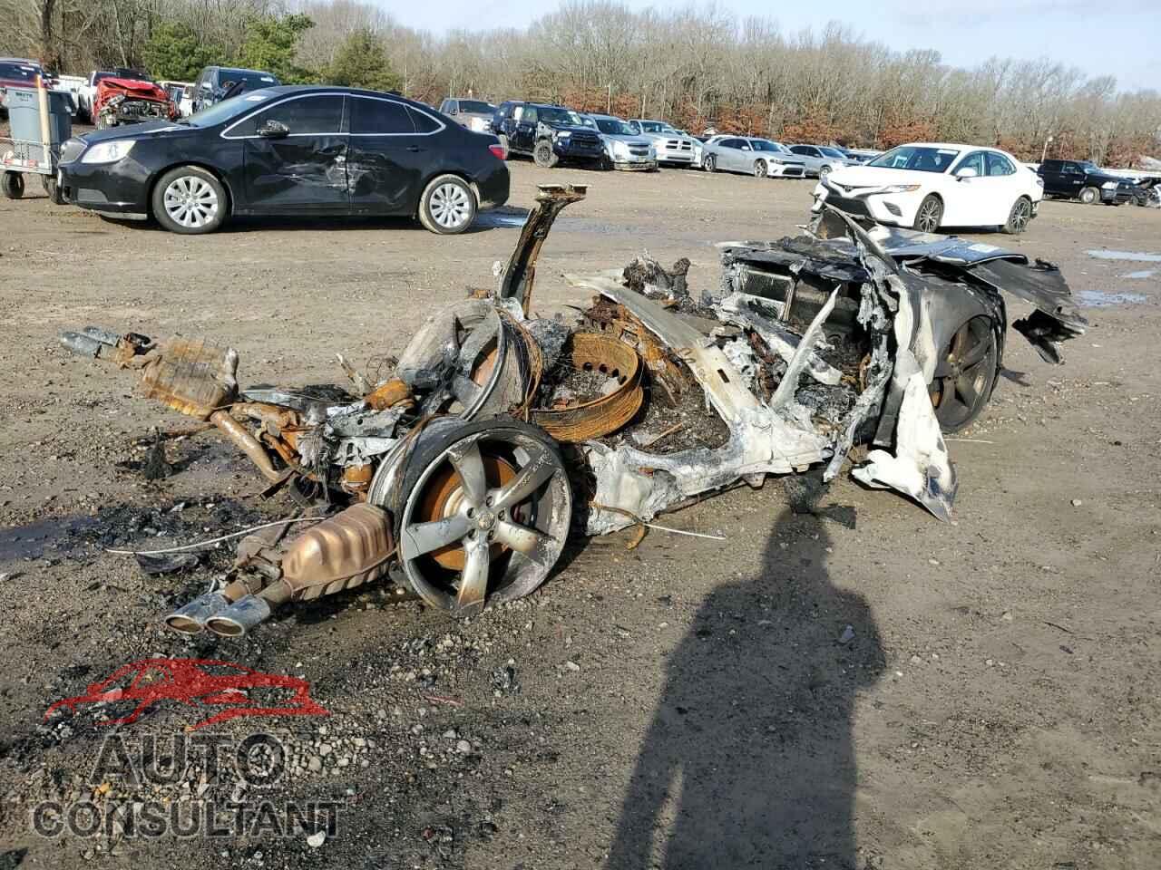 AUDI S8 2013 - WAUD2AFD2DN010854