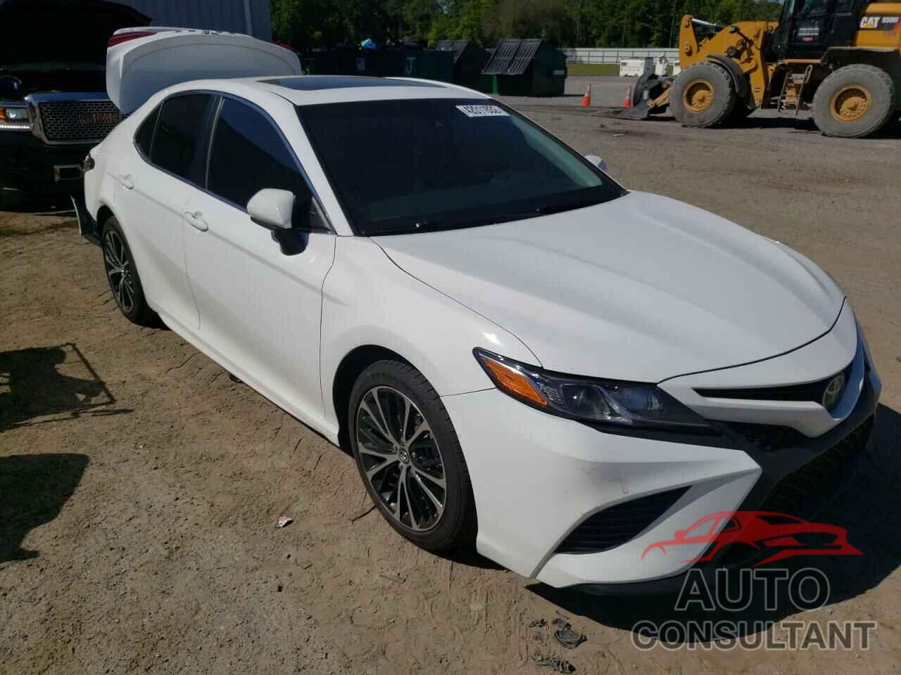 TOYOTA CAMRY 2018 - 4T1B11HK4JU041013