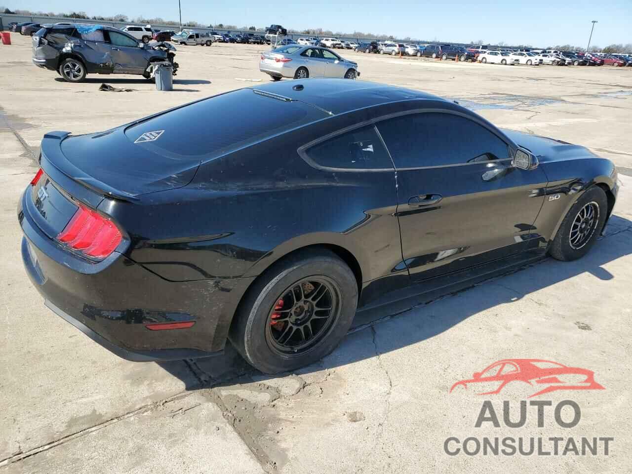 FORD MUSTANG 2018 - 1FA6P8CFXJ5108513