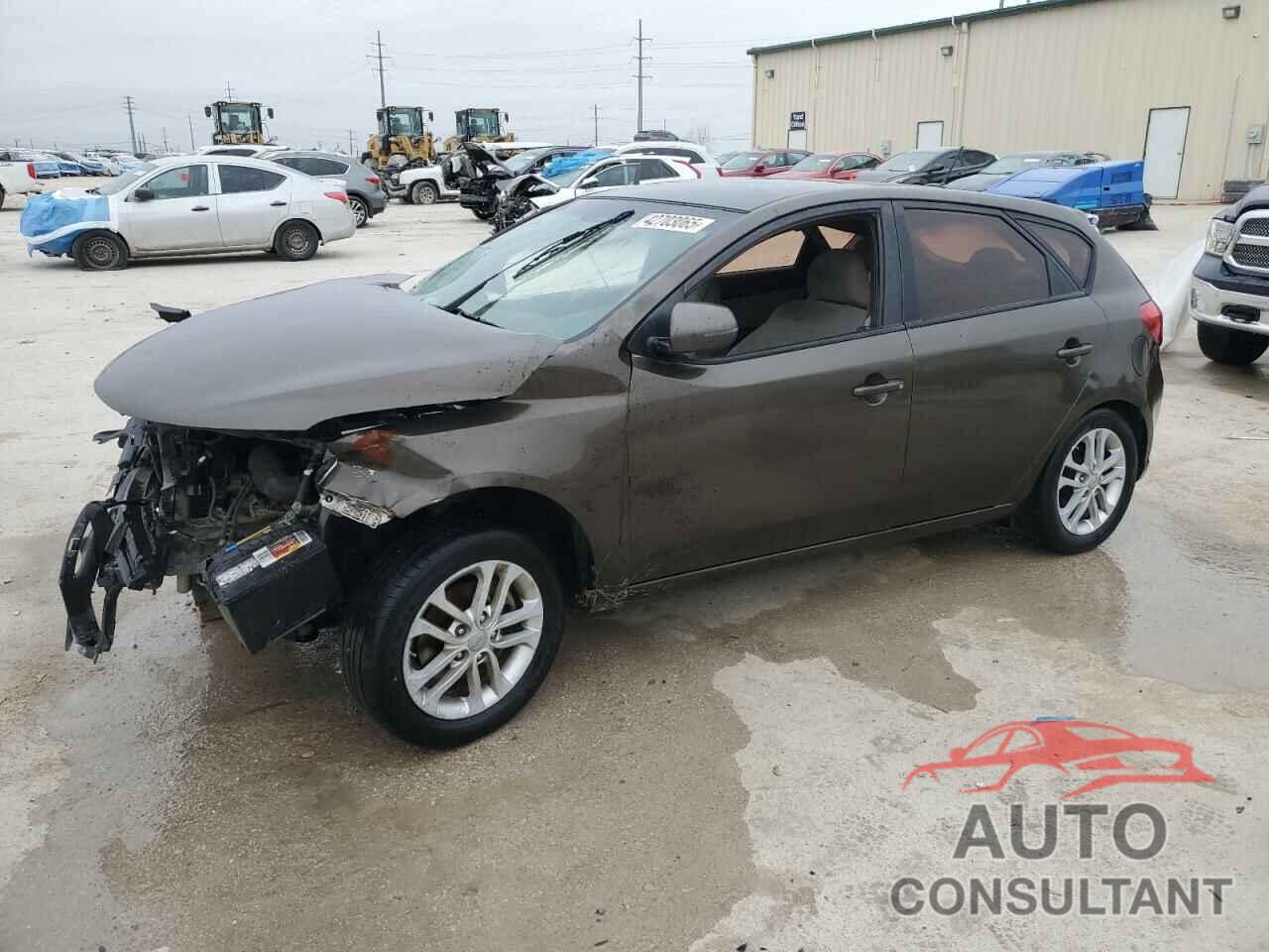 KIA FORTE 2011 - KNAFU5A26B5350148