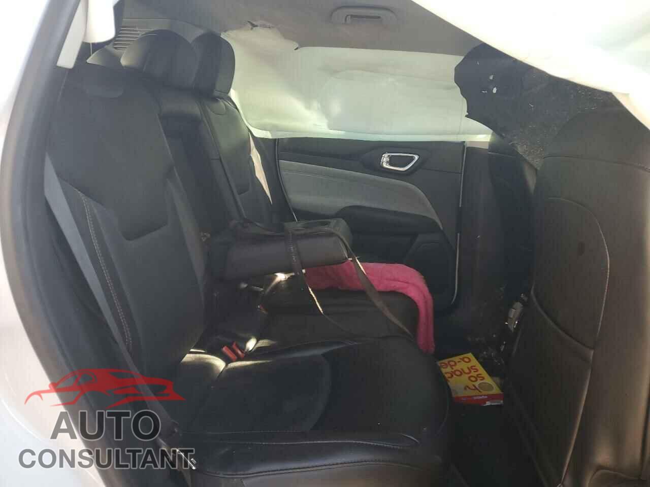 JEEP COMPASS 2022 - 3C4NJDFB4NT196621