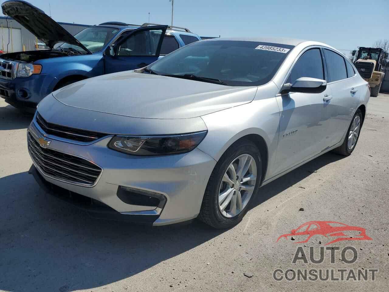 CHEVROLET MALIBU 2017 - 1G1ZE5ST4HF184521