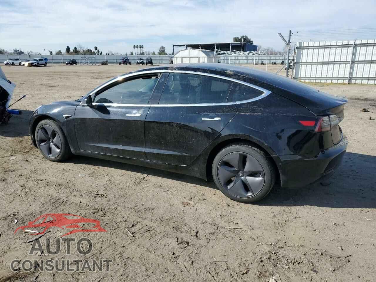 TESLA MODEL 3 2019 - 5YJ3E1EA5KF198763