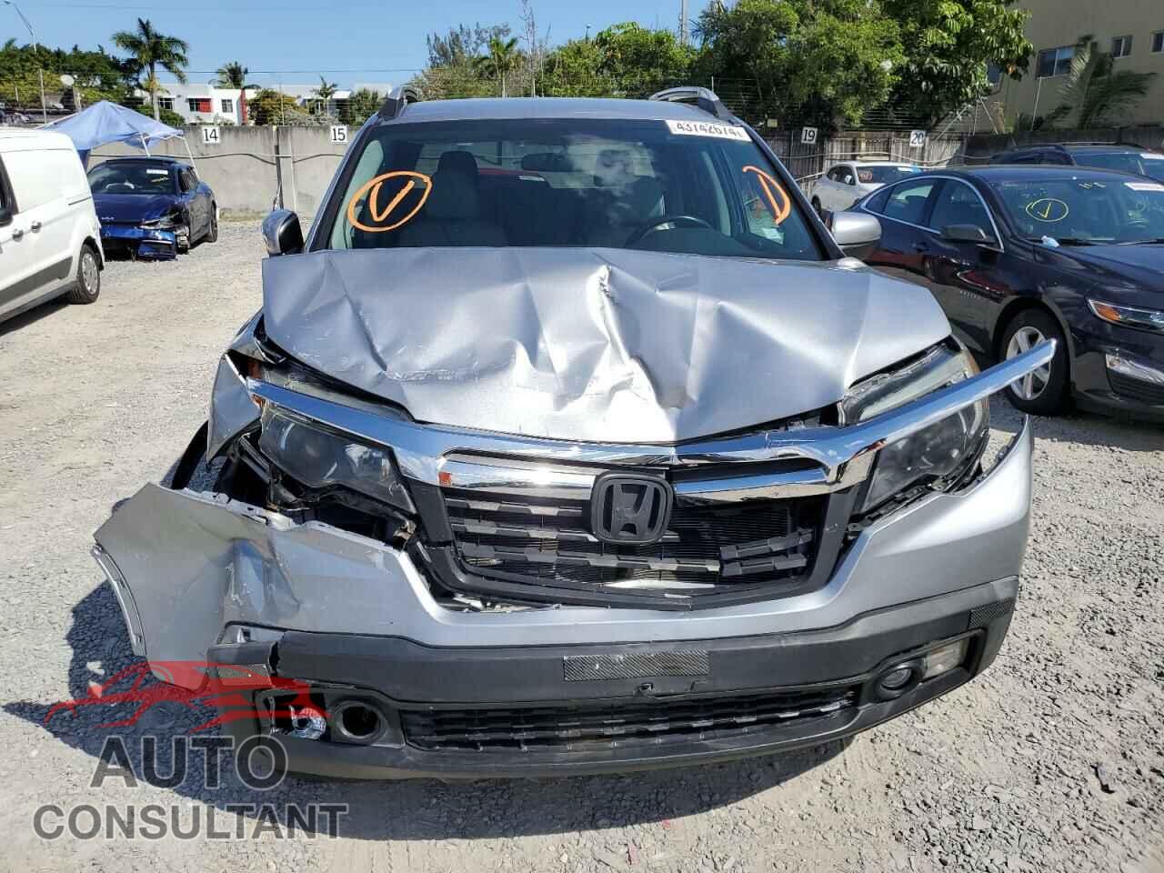 HONDA RIDGELINE 2017 - 5FPYK2F57HB001520