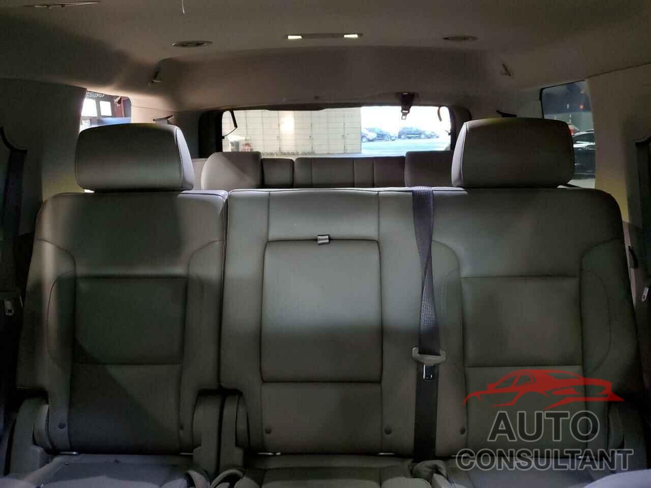 CHEVROLET TAHOE 2018 - 1GNSCBKC3JR241641