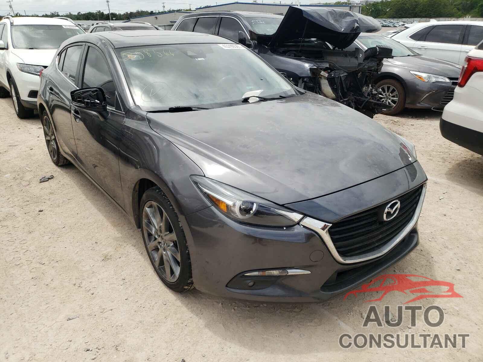 MAZDA 3 2018 - 3MZBN1M30JM258566