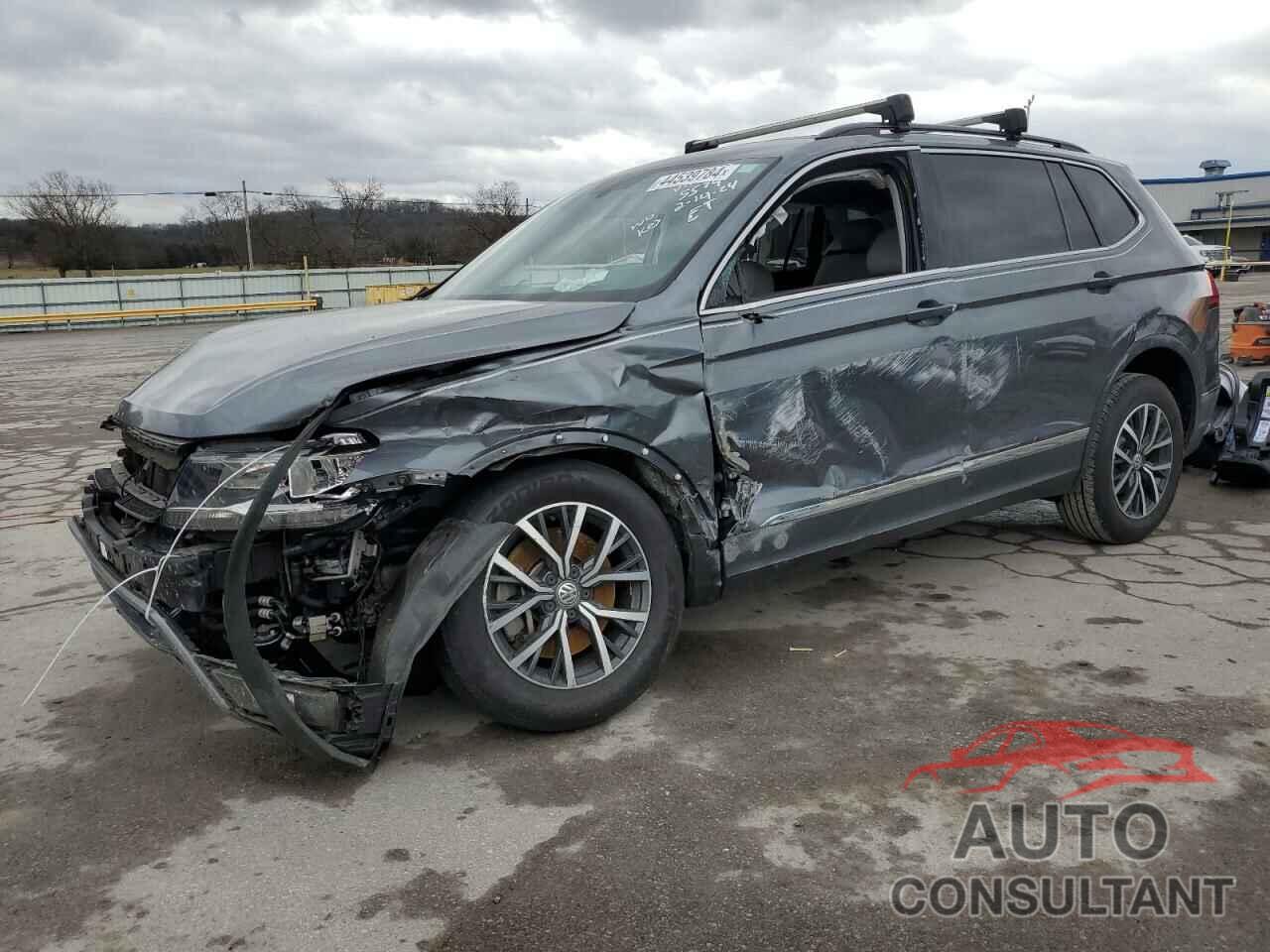 VOLKSWAGEN TIGUAN 2018 - 3VV3B7AX8JM035574