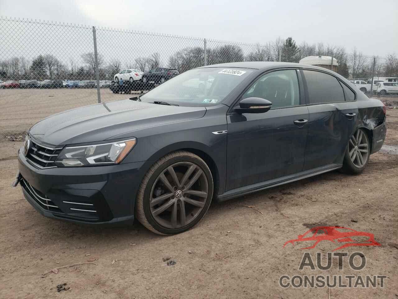 VOLKSWAGEN PASSAT 2018 - 1VWAA7A33JC001269