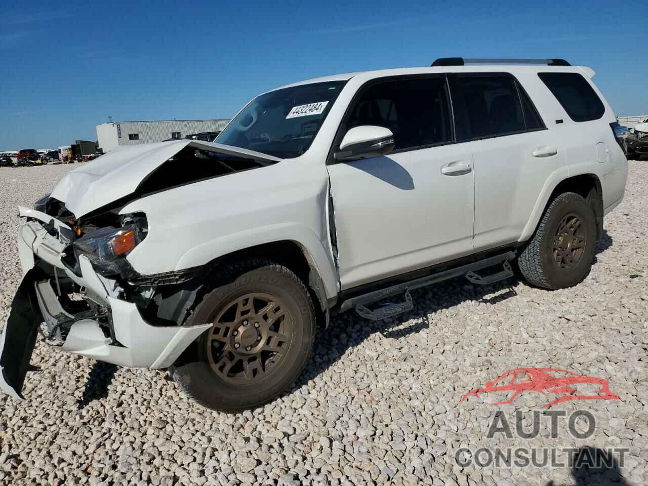 TOYOTA 4RUNNER 2022 - JTENU5JR5N6006574