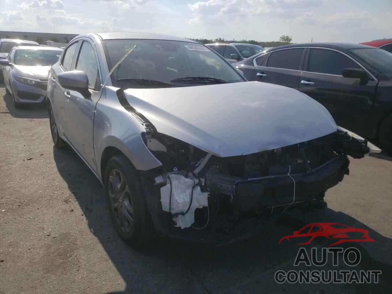 TOYOTA YARIS 2019 - 3MYDLBYV3KY502595