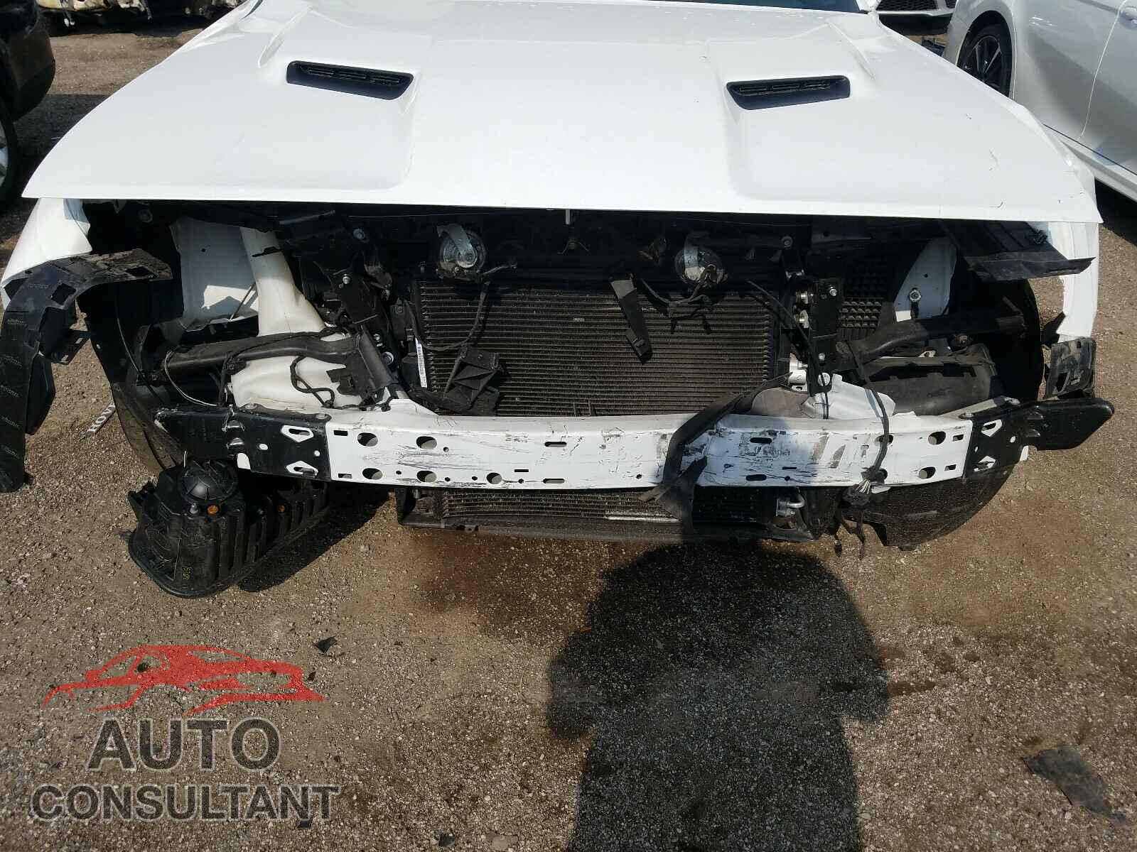 DODGE CHALLENGER 2018 - 2C3CDZAG8JH317799