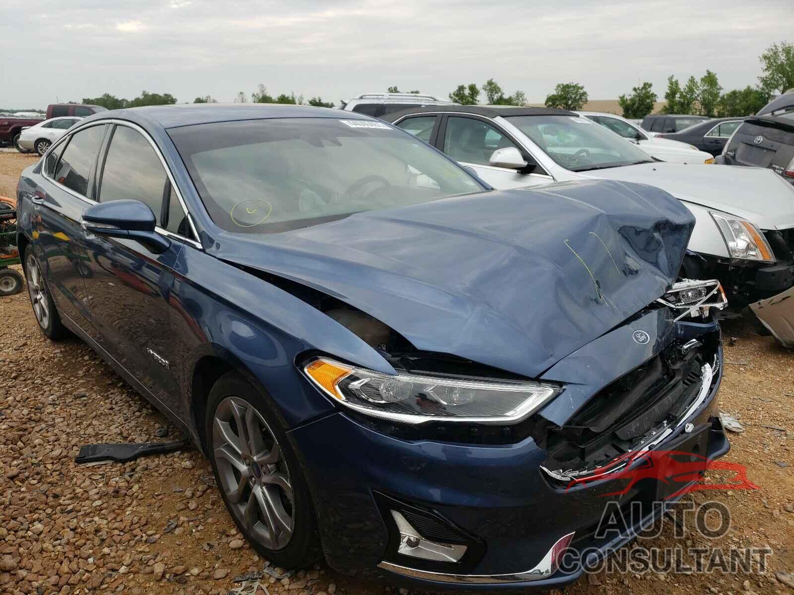 FORD FUSION 2019 - 3FA6P0RUXKR260376