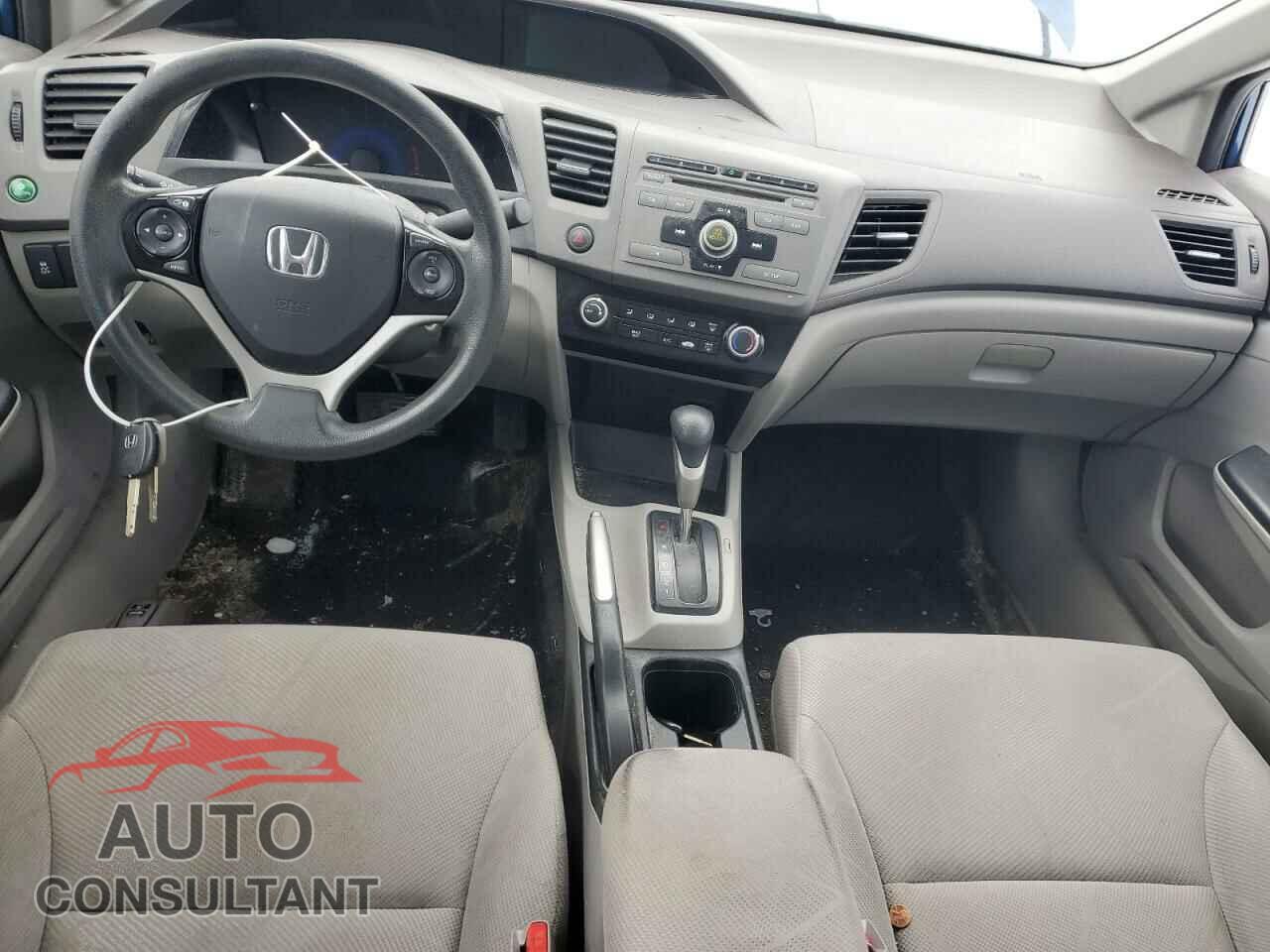 HONDA CIVIC 2012 - 2HGFB2F55CH563937