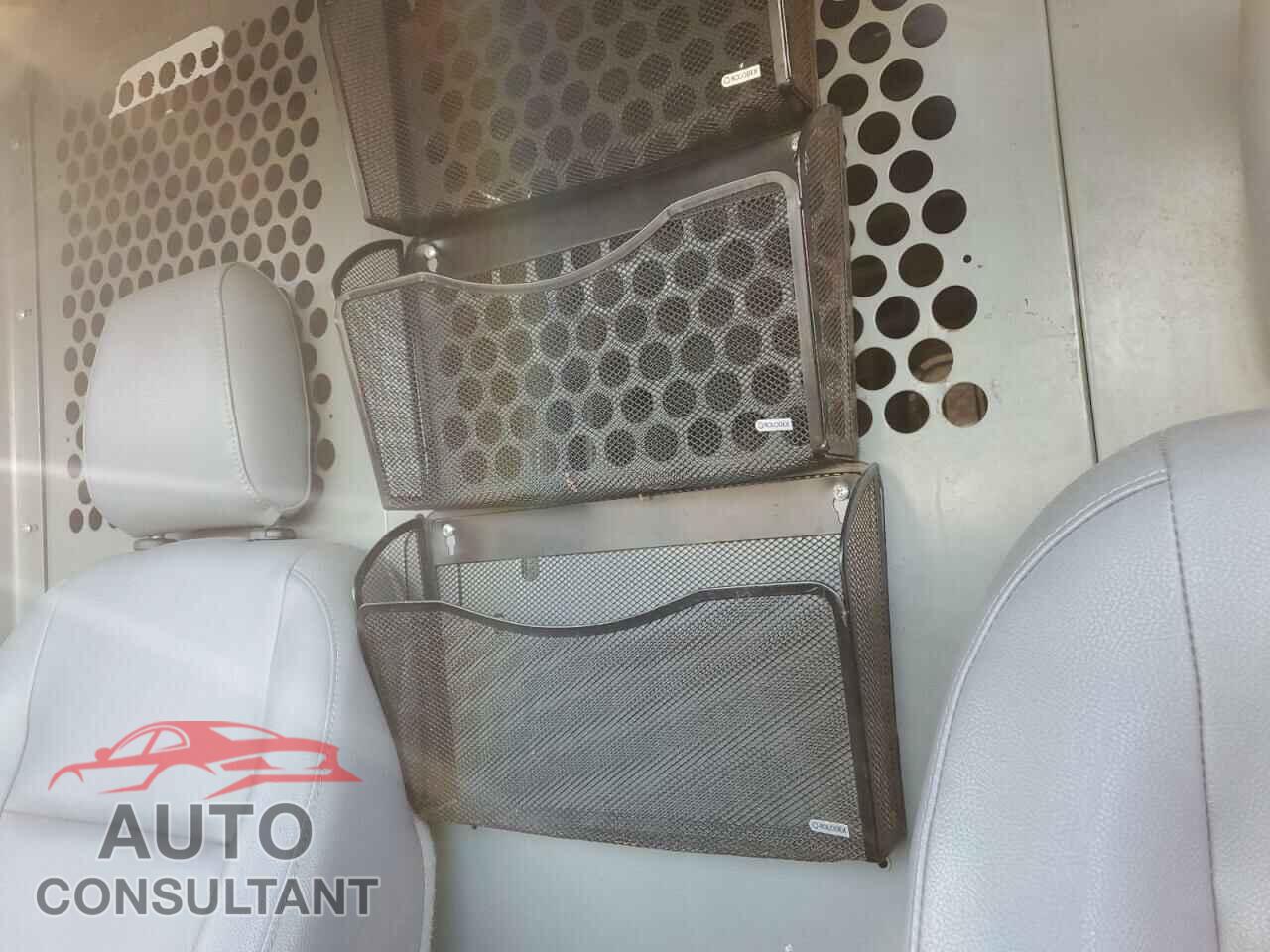 FORD TRANSIT 2016 - 1FTYR2CM3GKA00107