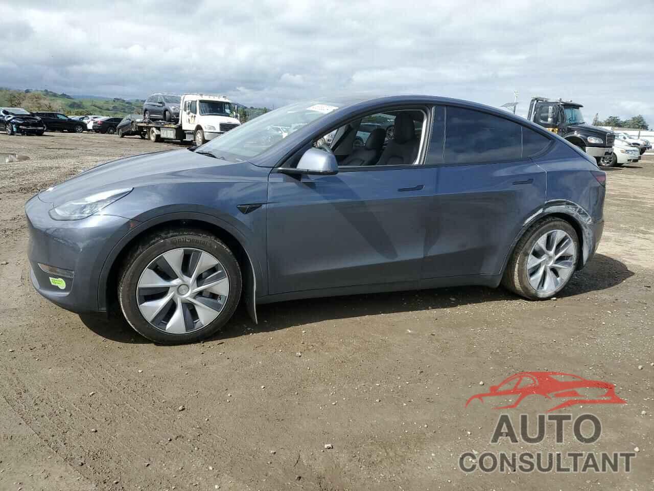 TESLA MODEL Y 2023 - 7SAYGDEE0PF604267