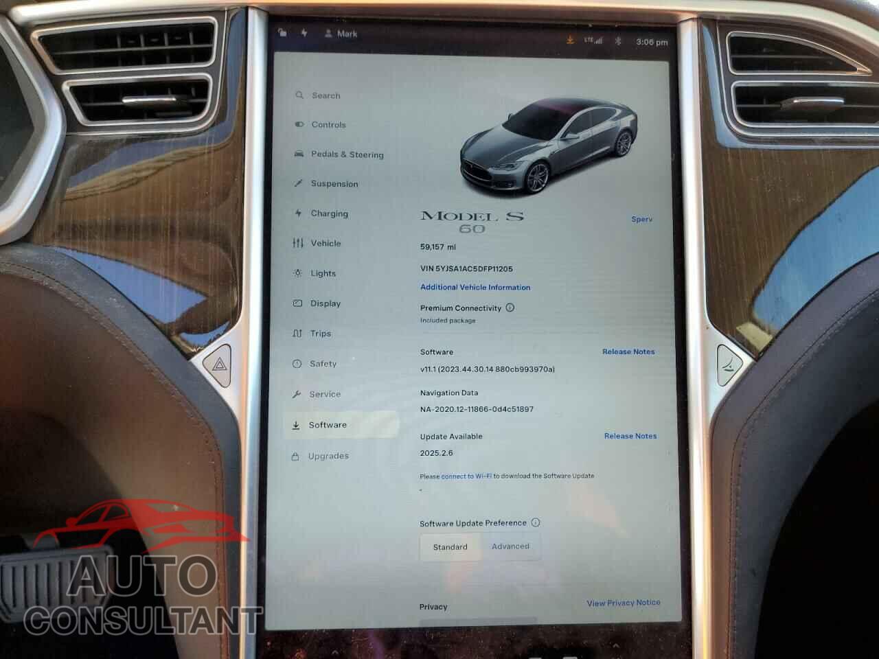TESLA MODEL S 2013 - 5YJSA1AC5DFP11205