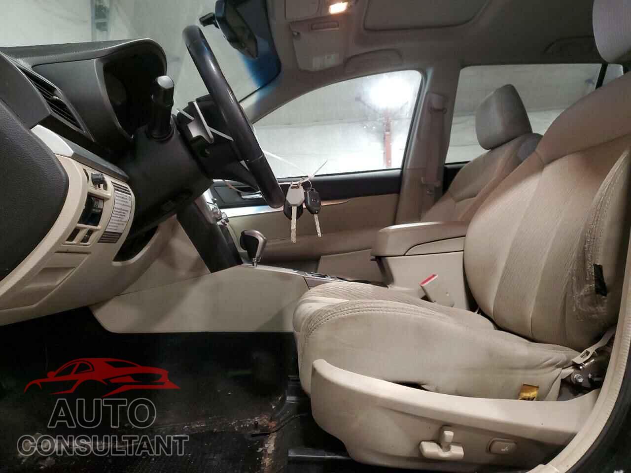 SUBARU OUTBACK 2010 - 4S4BRBGC2A3330020