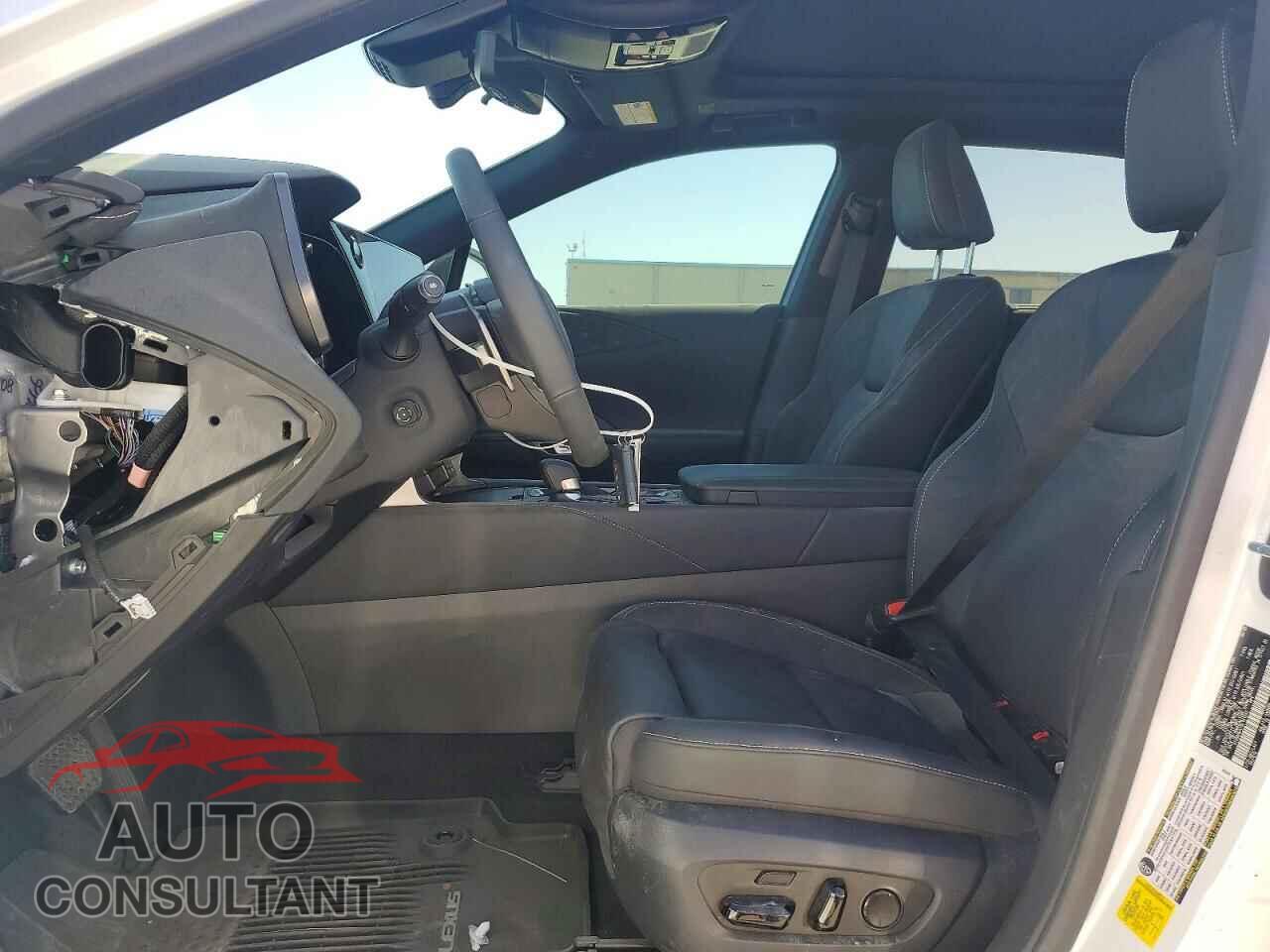 LEXUS UNKNOWN 2025 - 2T2BBMCA1SC101342