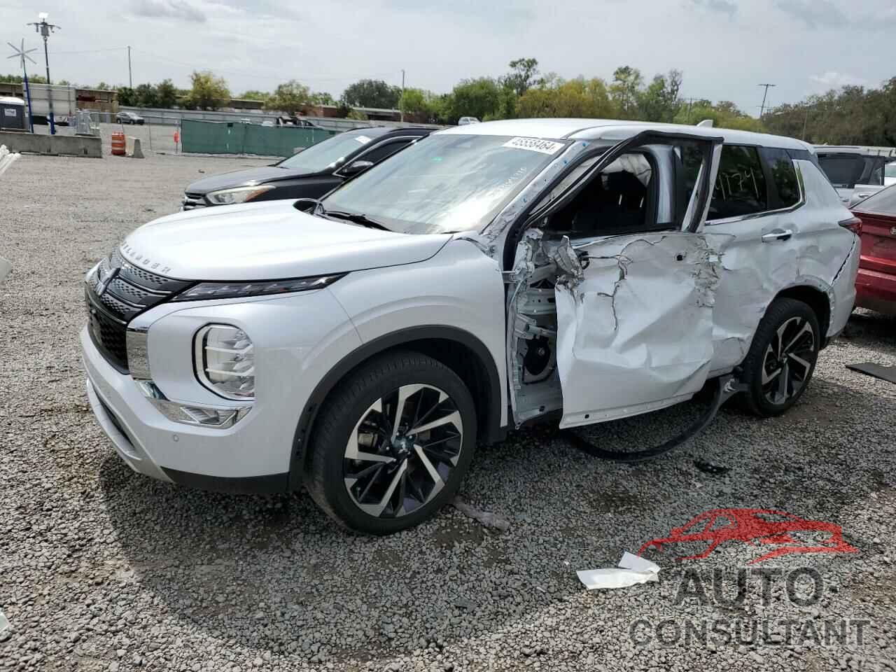 MITSUBISHI OUTLANDER 2023 - JA4J3UA84PZ008531