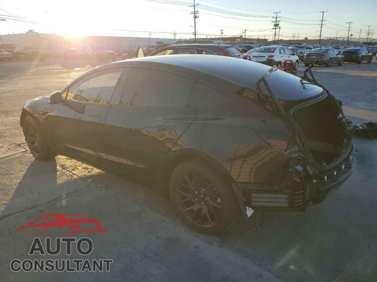 TESLA MODEL 3 2024 - 5YJ3E1EA7RF728273