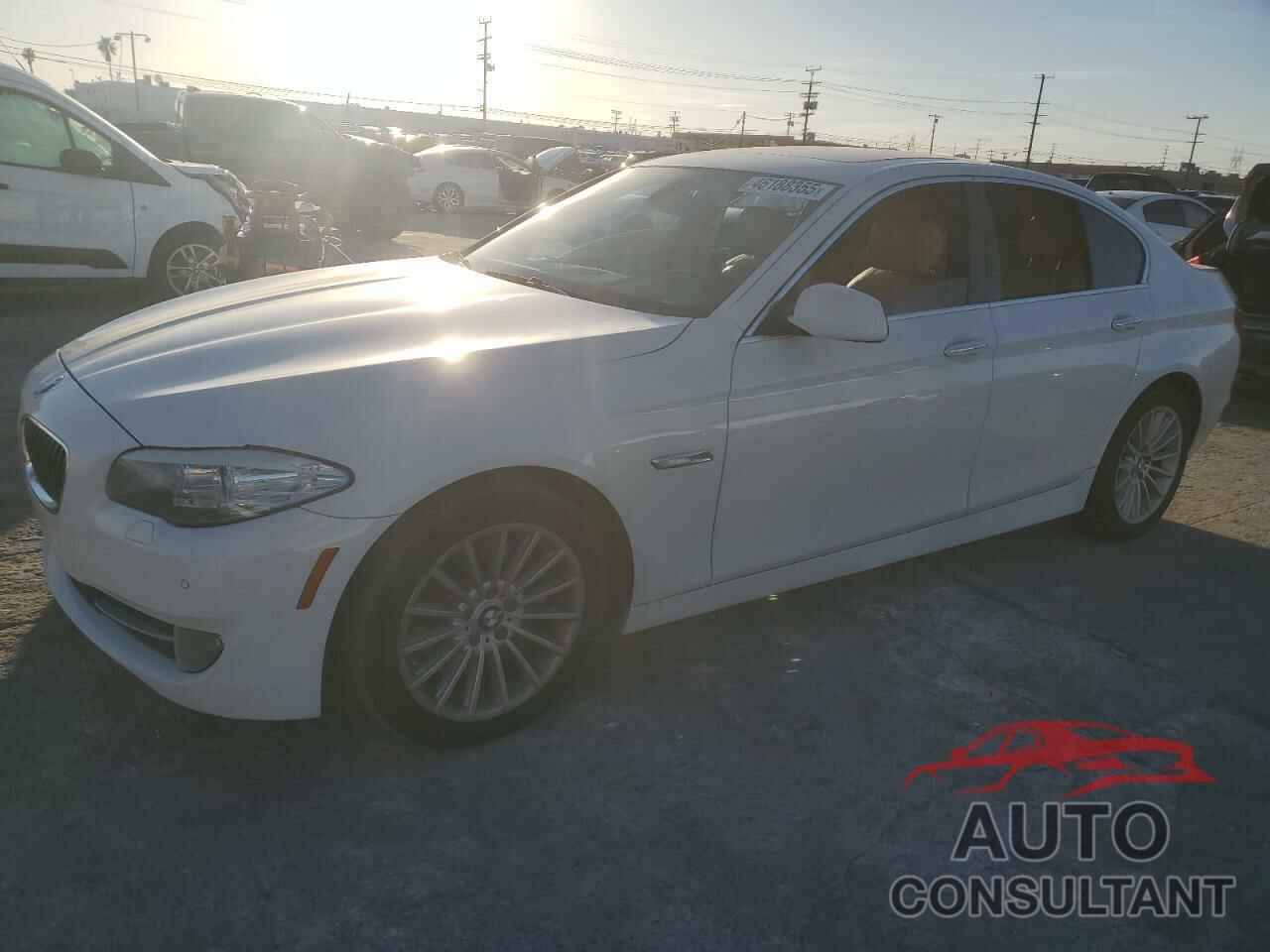 BMW 5 SERIES 2011 - WBAFR1C5XBC747925