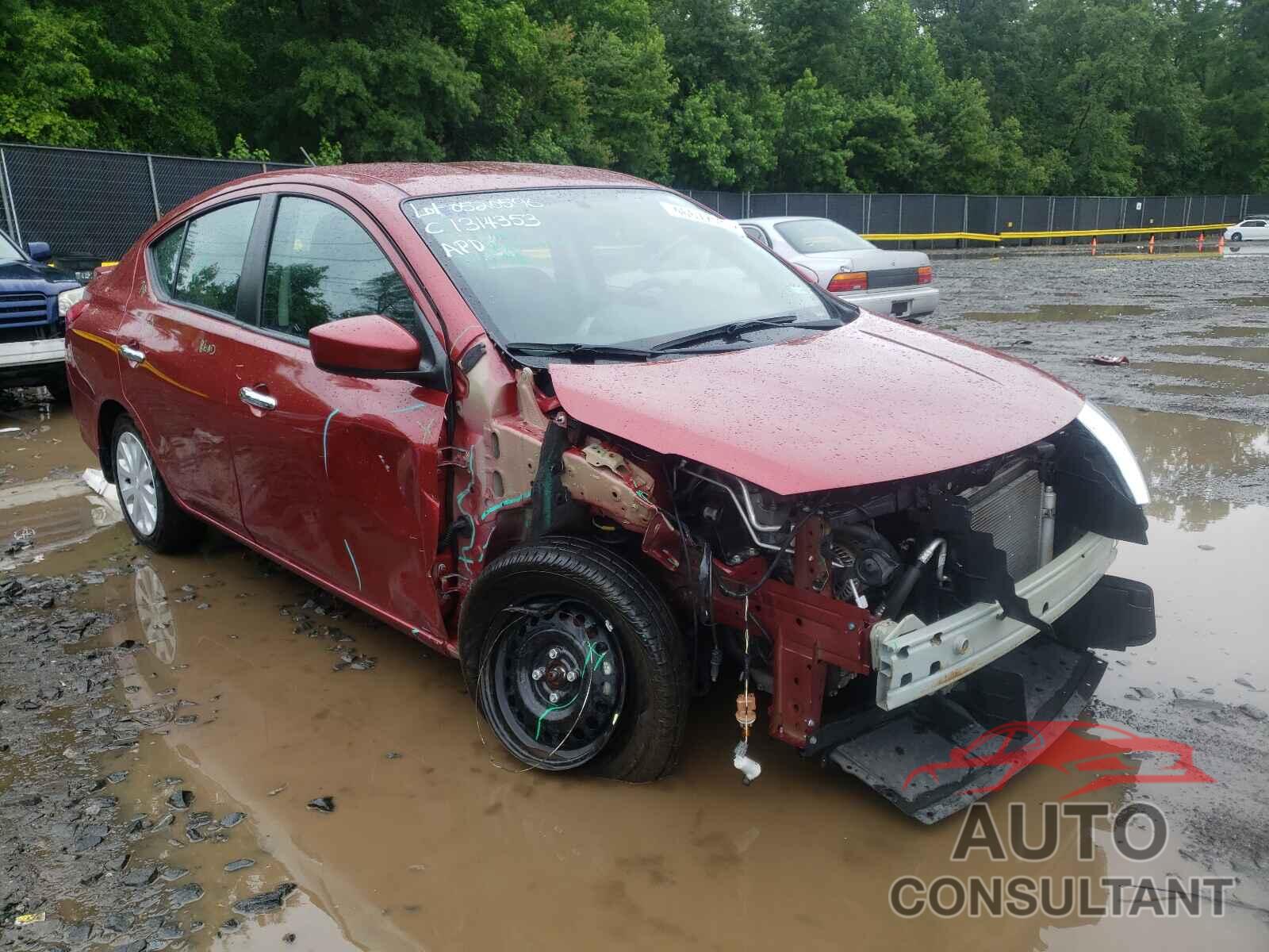 NISSAN VERSA 2019 - 3N1CN7AP8KL818992