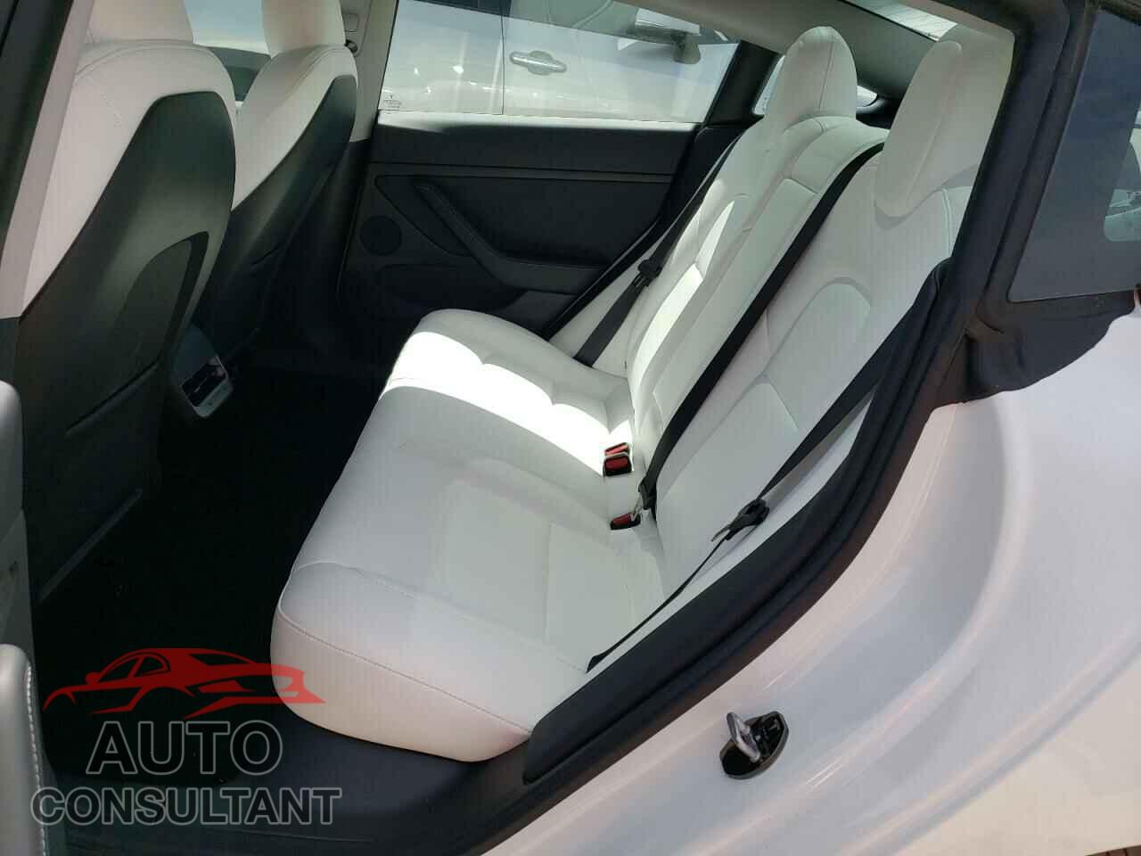 TESLA MODEL 3 2023 - 5YJ3E1EA3PF670627