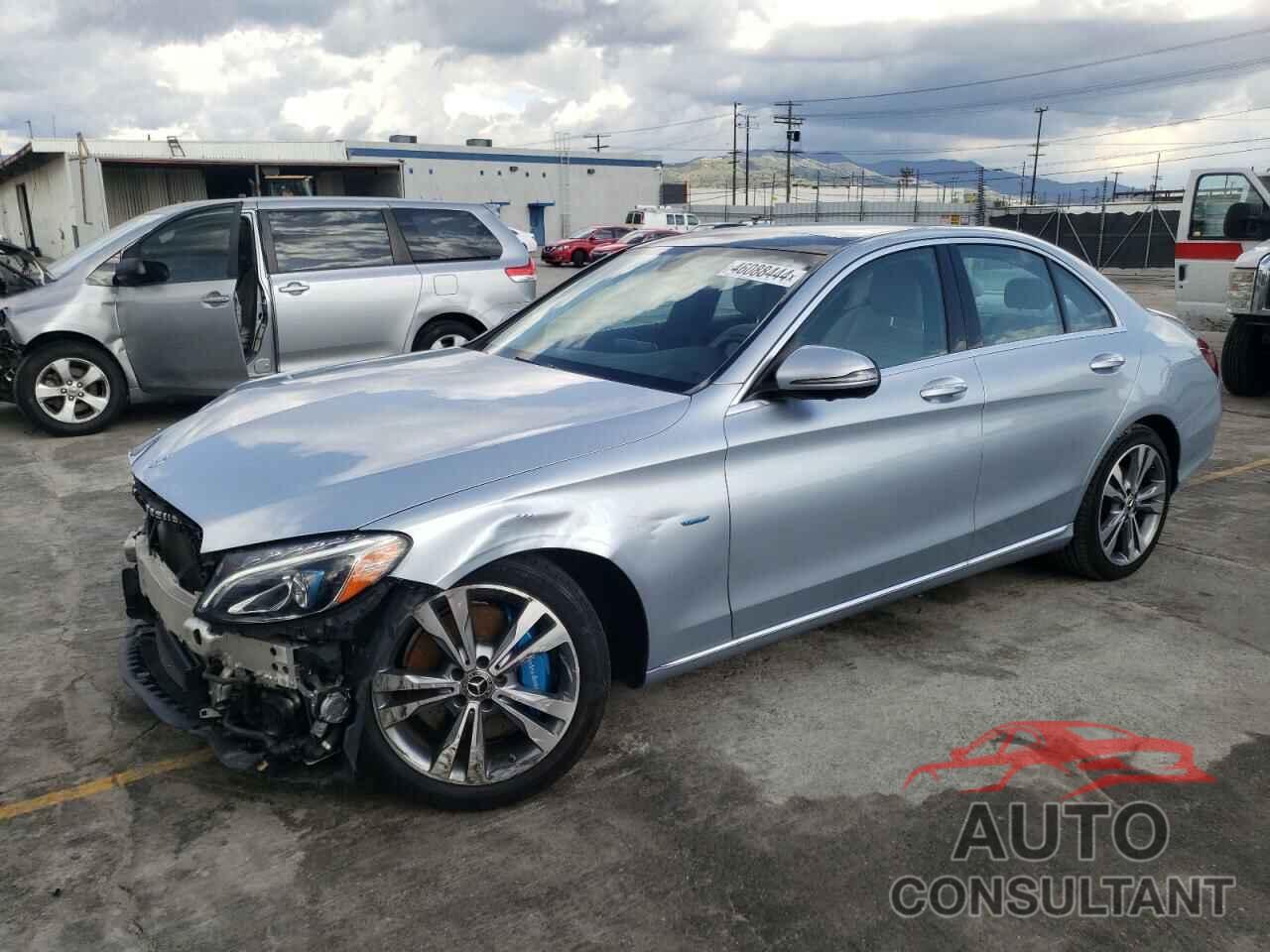 MERCEDES-BENZ C-CLASS 2017 - 55SWF4HB2HU227658
