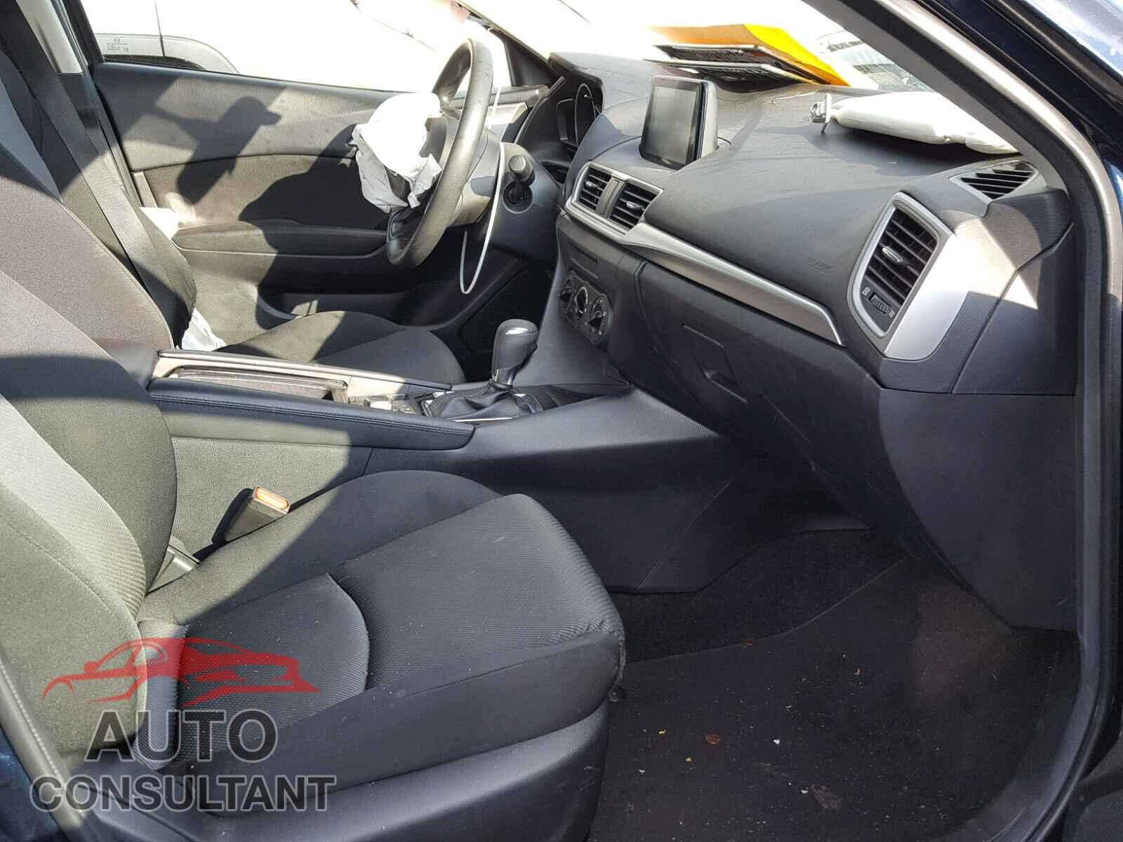 MAZDA 3 2017 - 3MZBN1K70HM120137