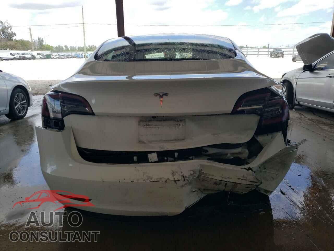 TESLA MODEL 3 2023 - 5YJ3E1EA5PF450082