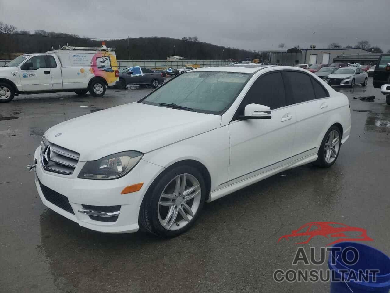 MERCEDES-BENZ C-CLASS 2014 - WDDGF4HB4EG254289