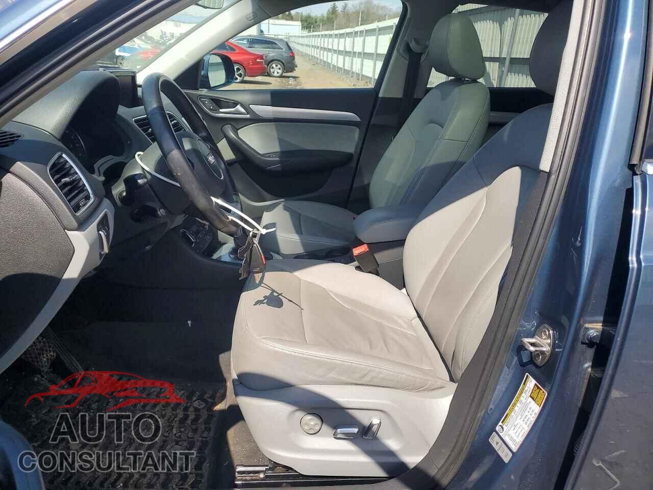 AUDI Q3 2016 - WA1GFCFSXGR007724