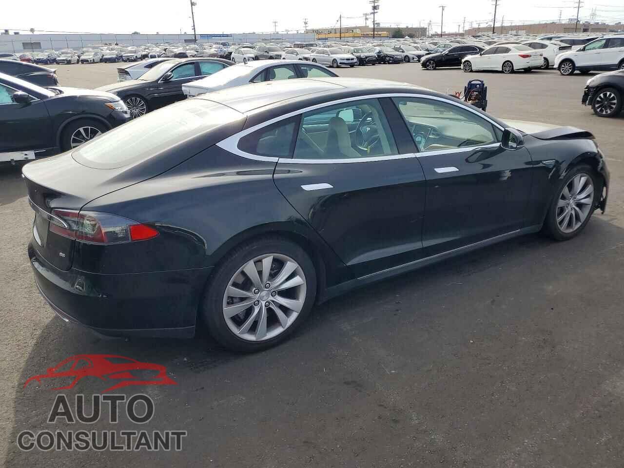TESLA MODEL S 2013 - 5YJSA1CN4DFP26356