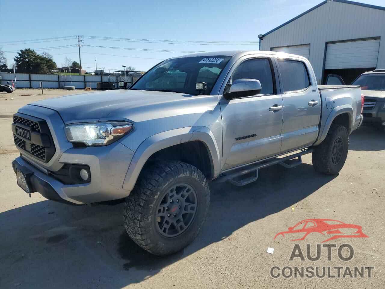 TOYOTA TACOMA 2018 - 3TMCZ5AN7JM188573