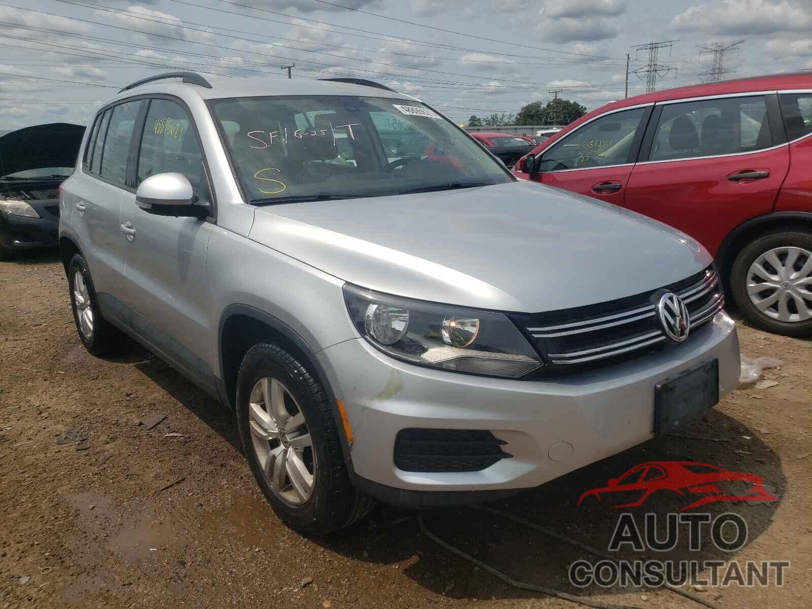 VOLKSWAGEN TIGUAN 2017 - WVGBV7AX2HW502916