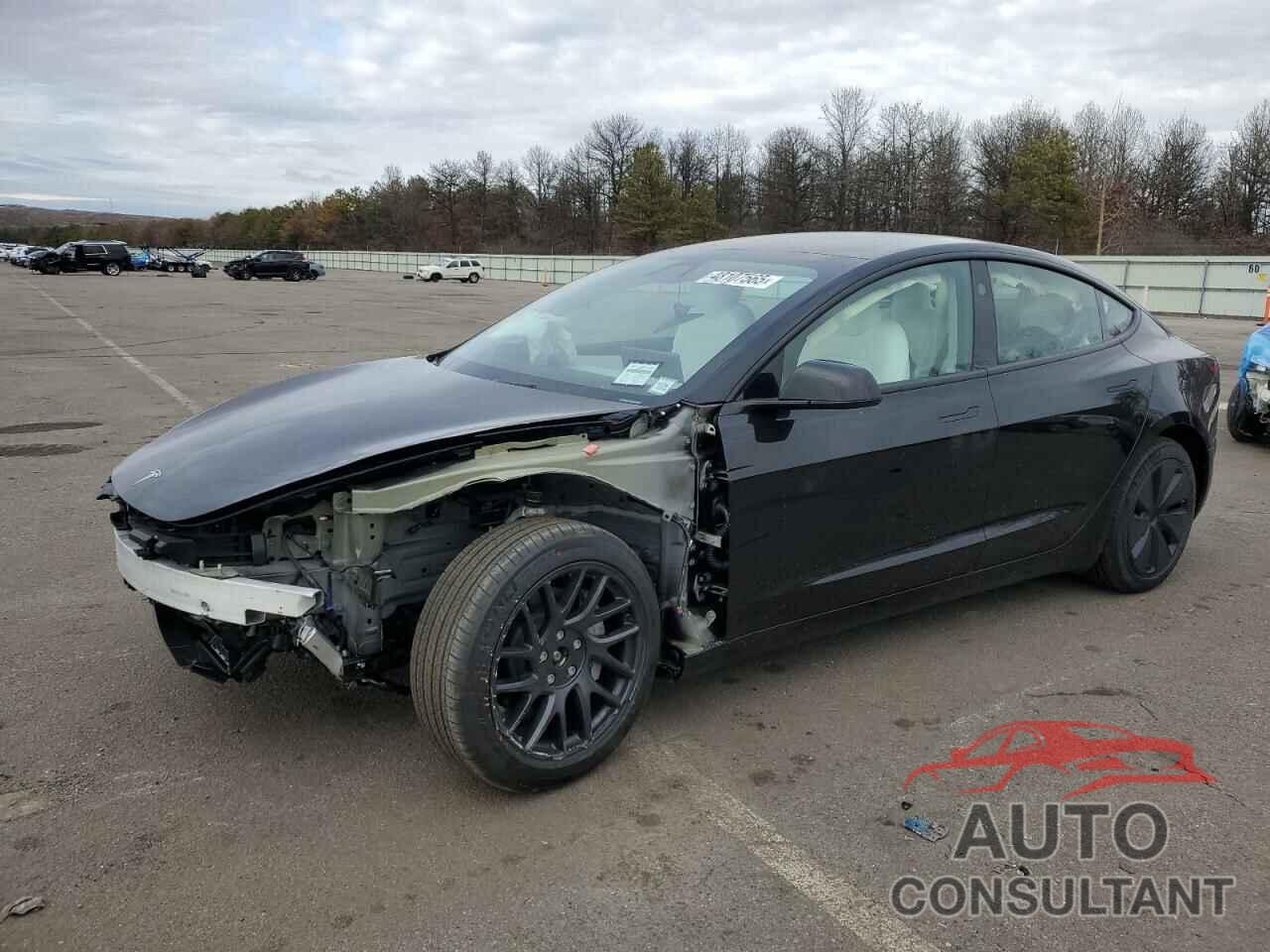 TESLA MODEL 3 2025 - 5YJ3E1EB2SF923115