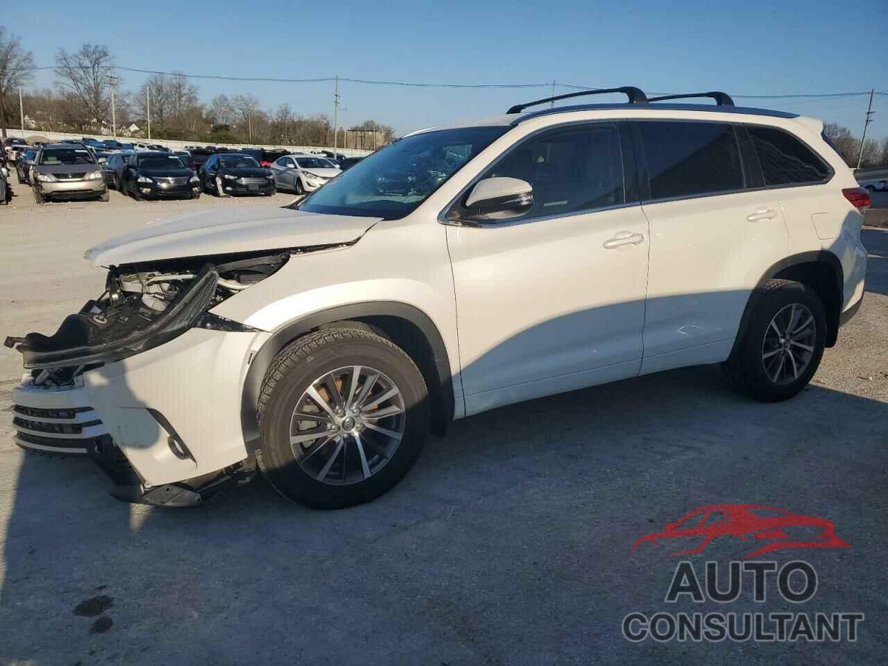 TOYOTA HIGHLANDER 2018 - 5TDJZRFH3JS839439