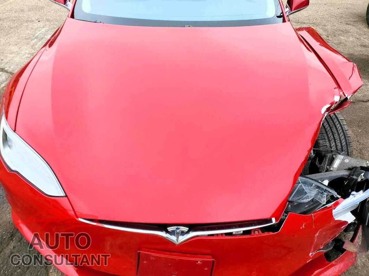 TESLA MODEL S 2017 - 5YJSA1E27HF213515