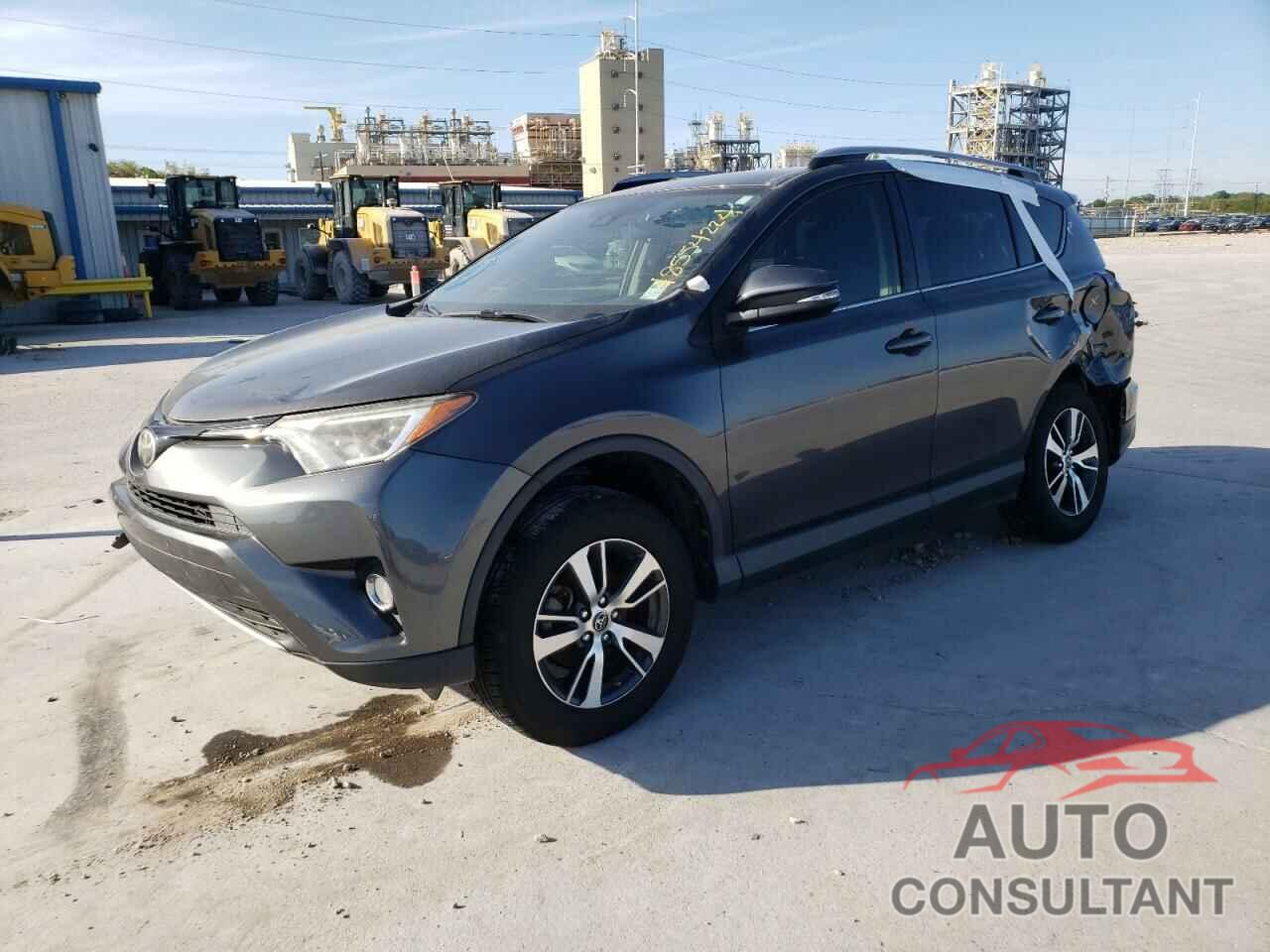 TOYOTA RAV4 2017 - JTMWFREV2HJ122561