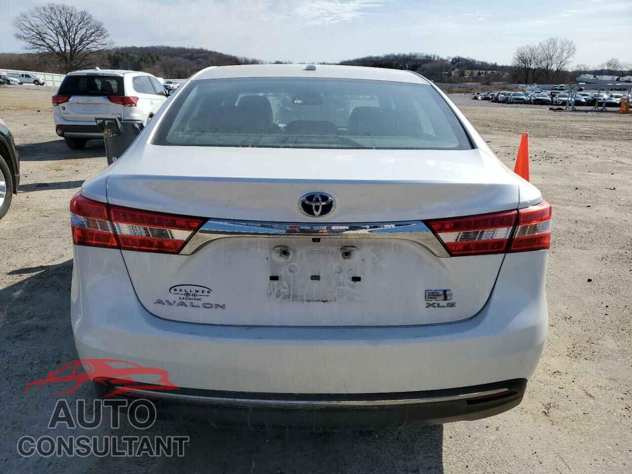 TOYOTA AVALON 2014 - 4T1BD1EB8EU024233