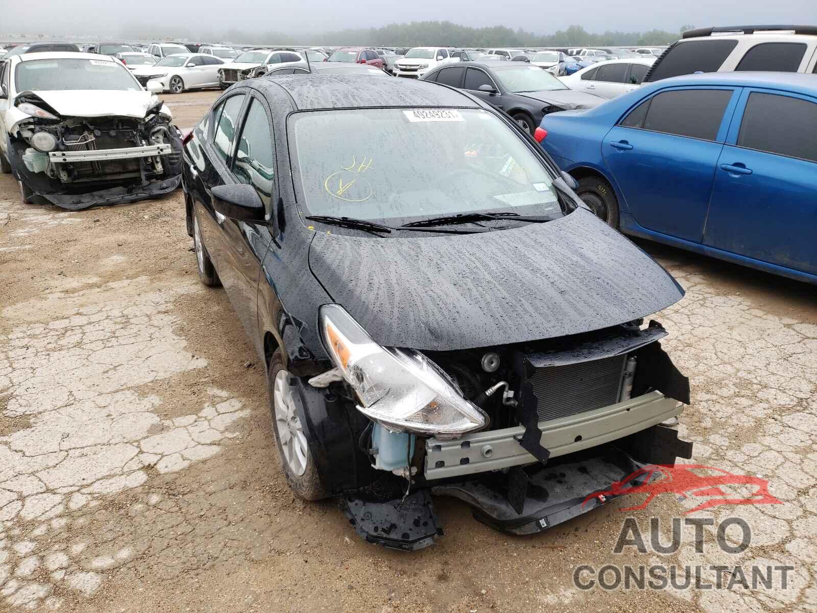 NISSAN VERSA 2018 - 3N1CN7AP8JL859007